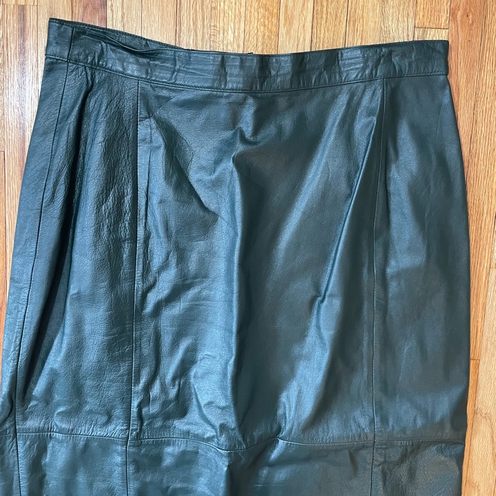 Vintage Green Leather Skirt - Picture 3 of 13
